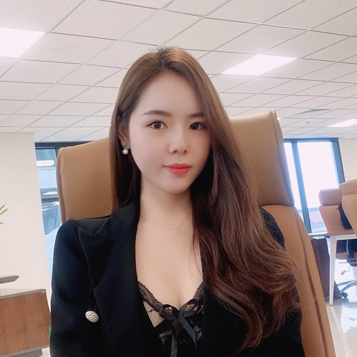 Lê Thị Thu Hằng